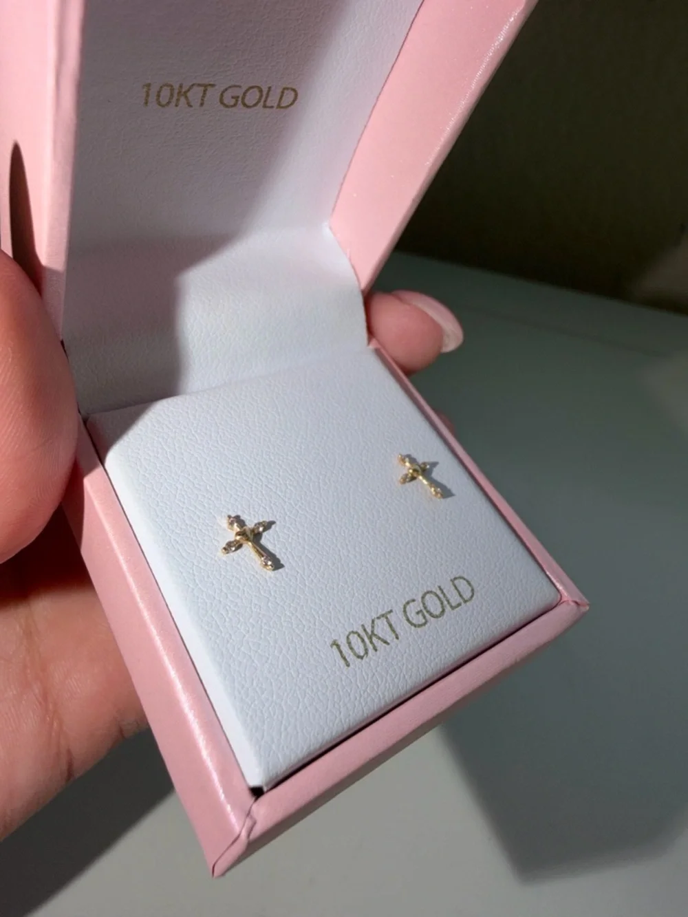 10KT Gold Cross Stud Earrings heart Religious Minimal set in pink gift box NEW - Picture 13 of 13